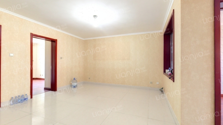 优山美地二手房实景图