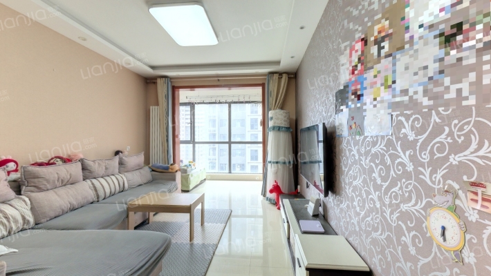 新蓝钻C区二手房实景图