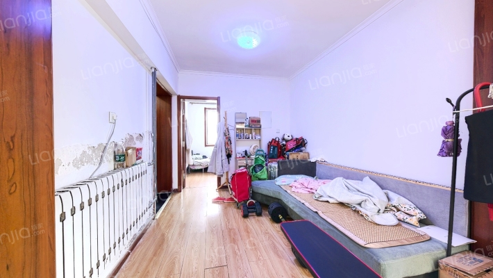 中崂路二手房实景图