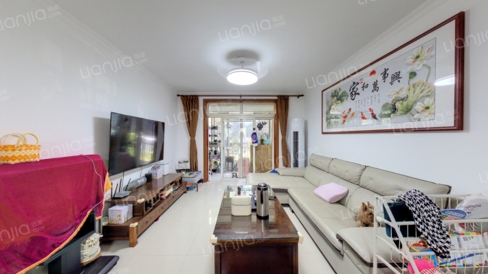 卫春三街坊二手房实景图