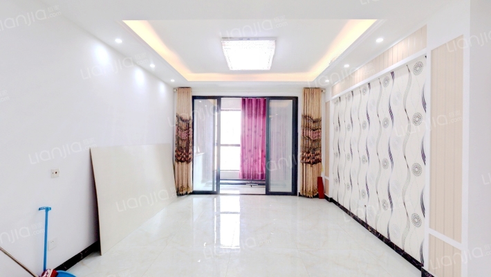 万达华府二手房实景图