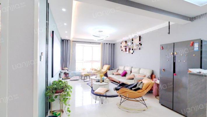 水岸美景二手房实景图