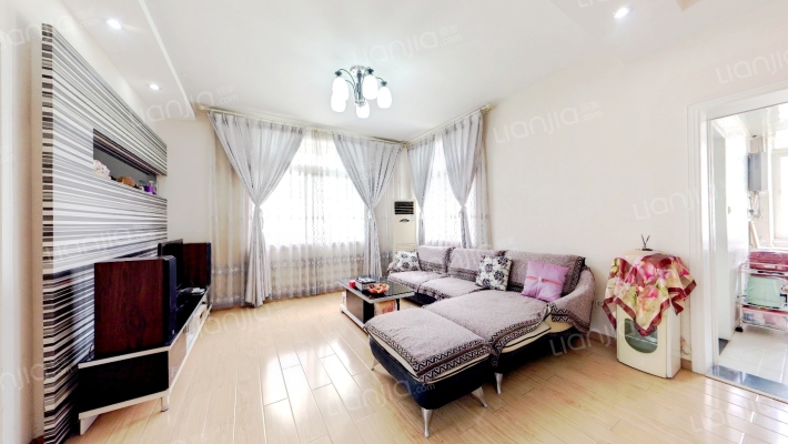 金鹤园四期二手房实景图