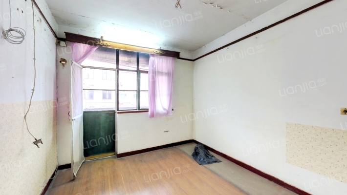 乳山四村二手房实景图