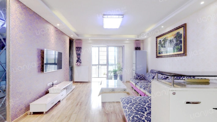 湖光山色二手房实景图