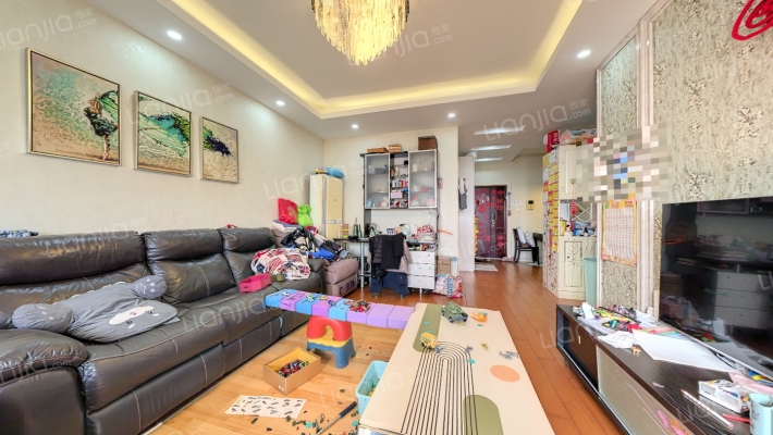 环岛凯尔顿二手房实景图