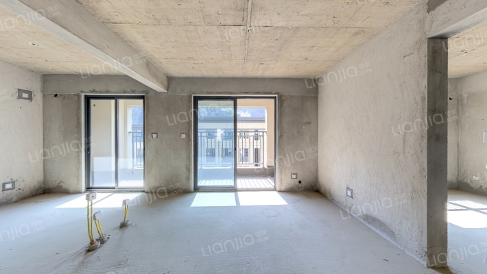 悦江湾二手房实景图