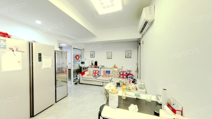 摩登时代二手房实景图