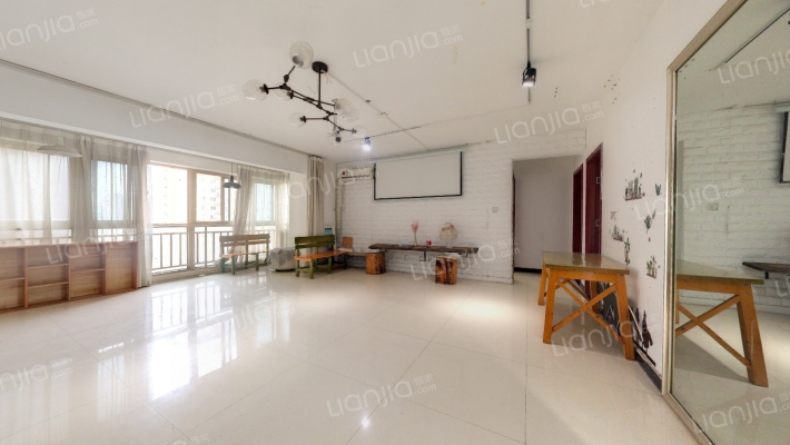 高山流水星币传说二手房实景图