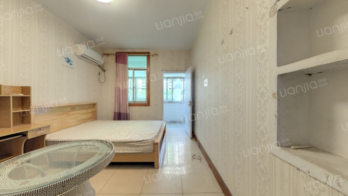 五里墩邮政小区二手房实景图