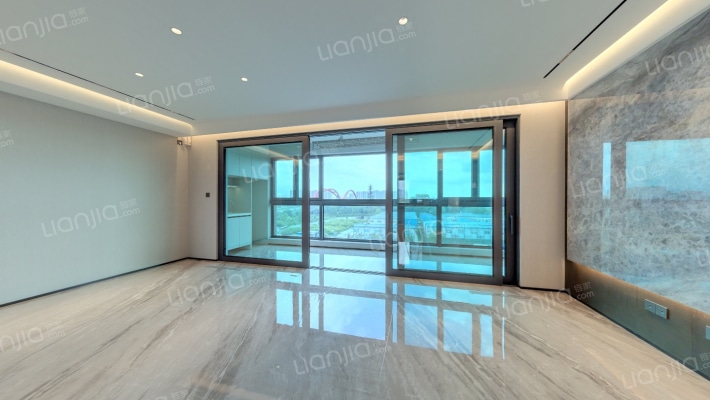 颐和铂樾府二手房实景图