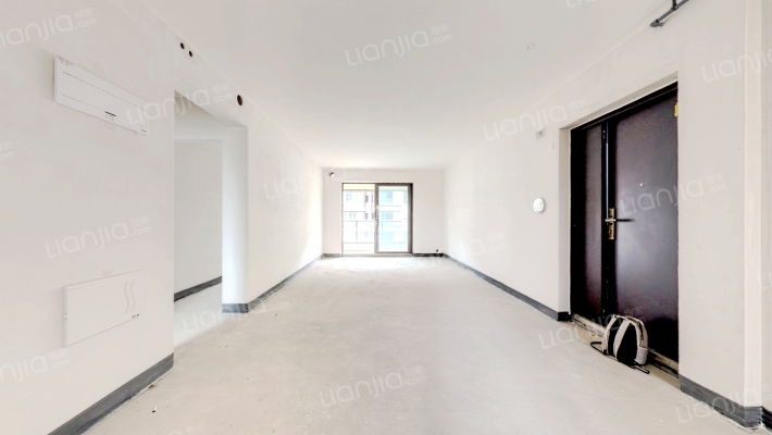 芷岸小区二手房实景图