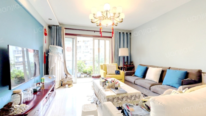 蓝光富丽花城二手房实景图