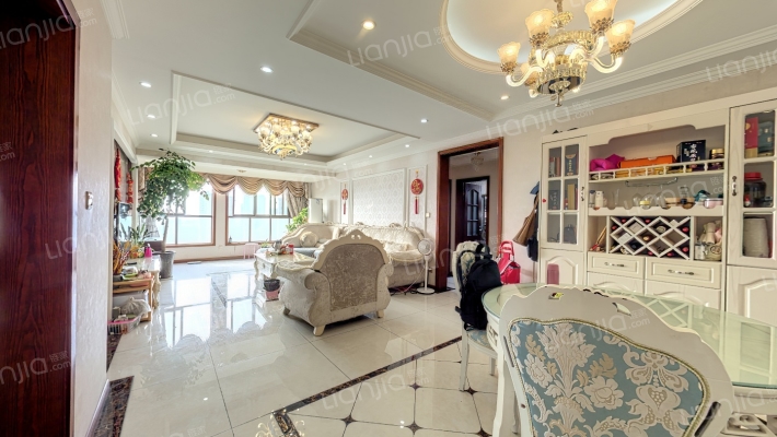 置信丹郡湖岸二手房实景图