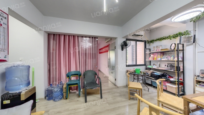 胪雷新城一区二手房实景图