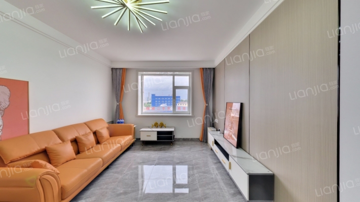 江畔名苑二手房实景图