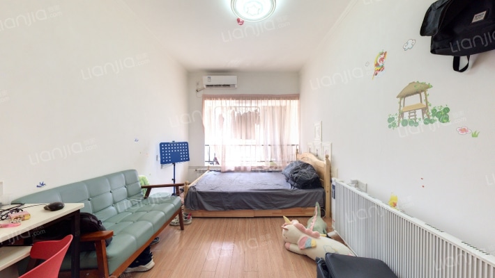 万科城小世界二手房实景图