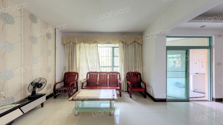 翠朗华苑二手房实景图