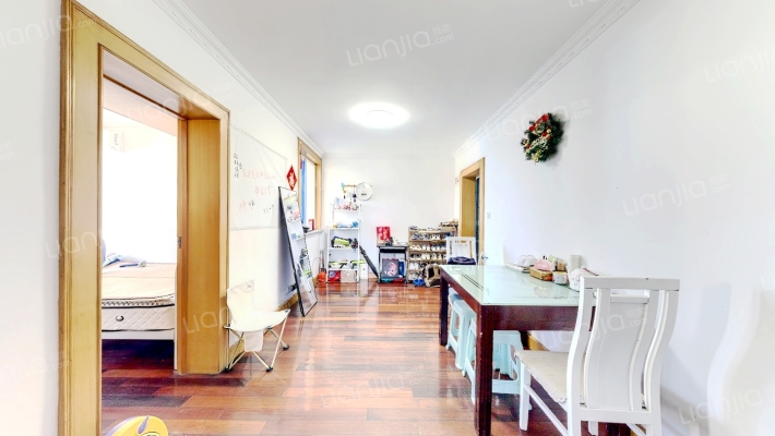 金杨新村四街坊二手房实景图