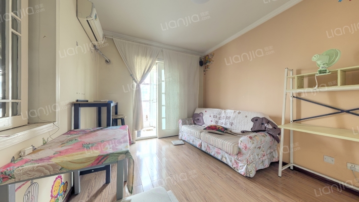 中鼎翡翠二手房实景图