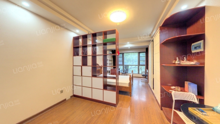 青山湖天湾二手房实景图