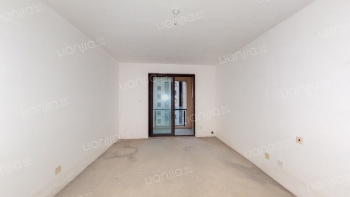 荣御华府二手房实景图