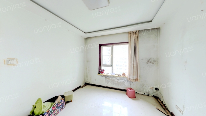 雪松新城C区二手房实景图