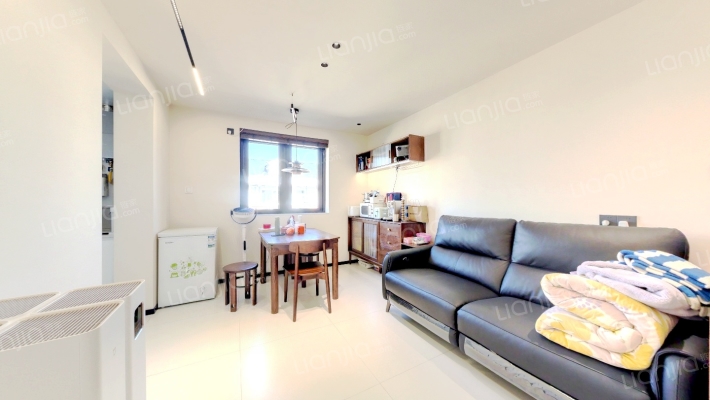 由由三村二手房实景图