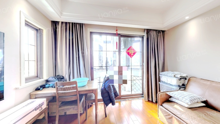 龙湖滟澜山一期二手房实景图