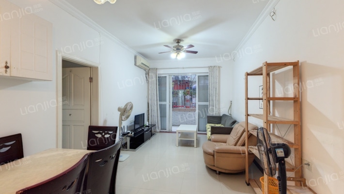 华景新城鸿景楼二手房实景图