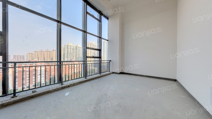 绿地未来中心二手房实景图