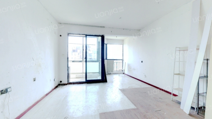 合生江湾国际公寓二手房实景图