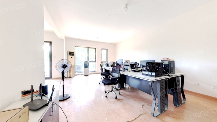 水韵华府二手房实景图