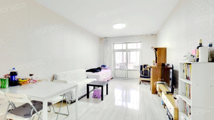 保障华庭小区二手房实景图