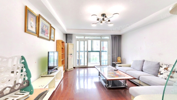 河畔家苑二手房实景图