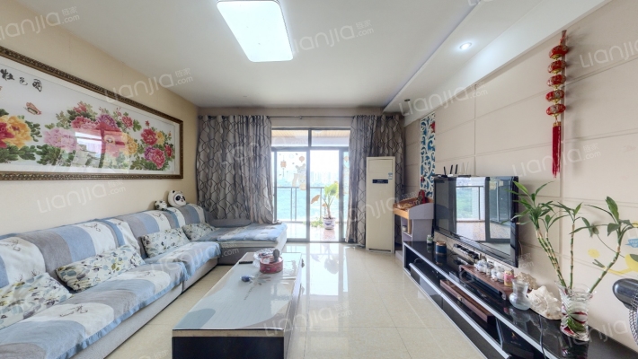 宝嘉江枫美岸小区二手房实景图