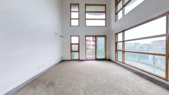 天泓山庄怡山苑二手房实景图