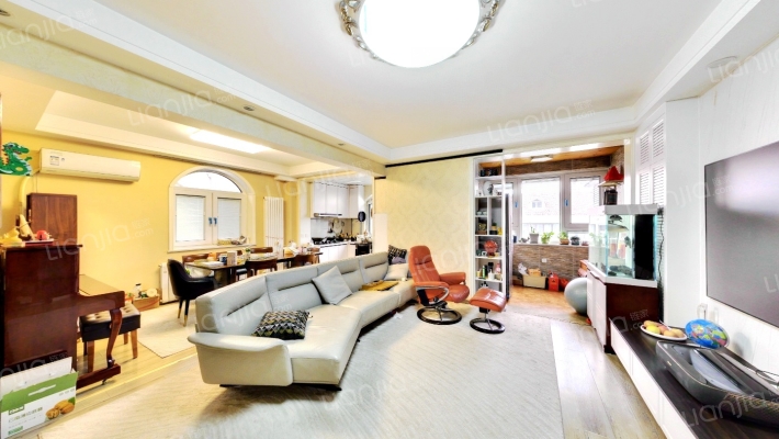 大众日报社第三宿舍东区二手房实景图