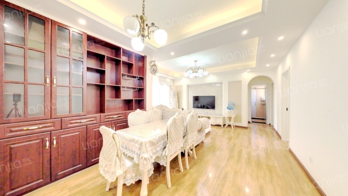 卓锦城六期二手房实景图