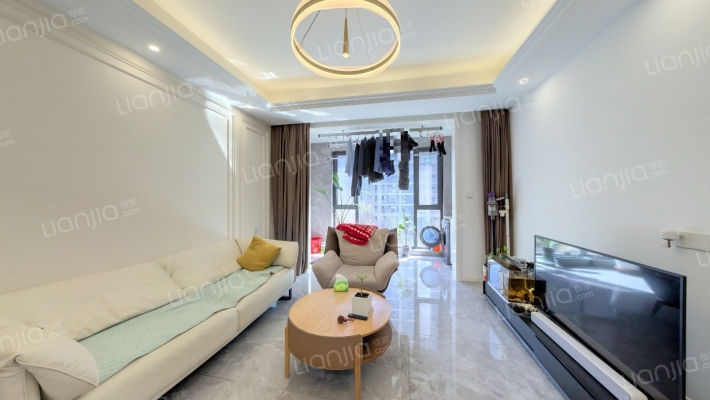 融创臻景园二手房实景图