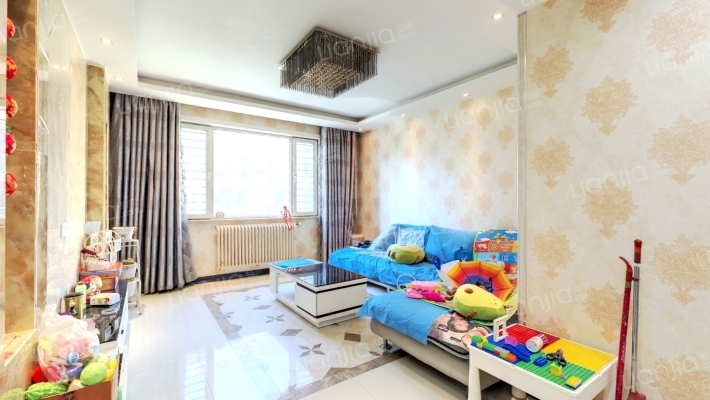 新园二手房实景图