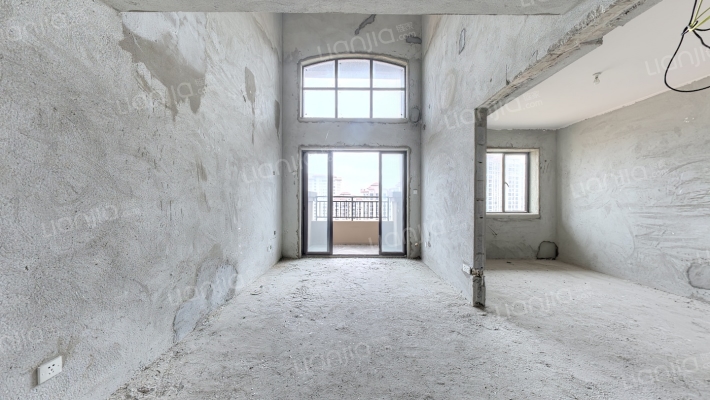 华策岭峰国际二手房实景图