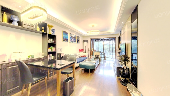 万科理想城一期二手房实景图