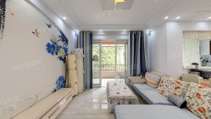 隆鑫爱琴海三期二手房实景图