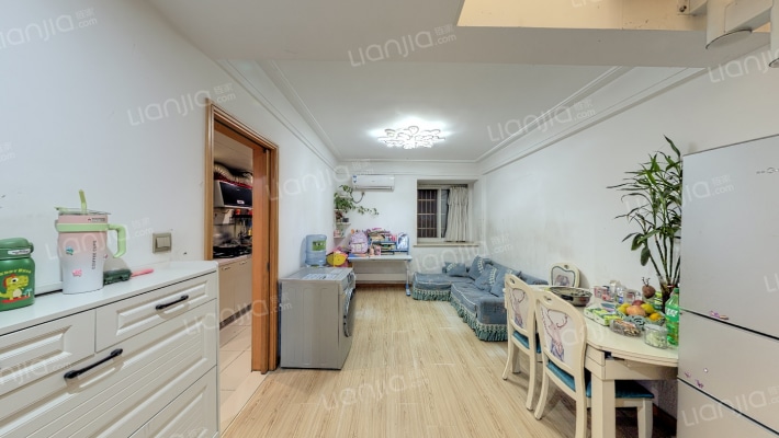 格林春天二手房实景图