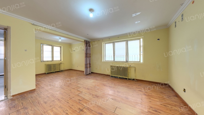 银鸥山庄二手房实景图