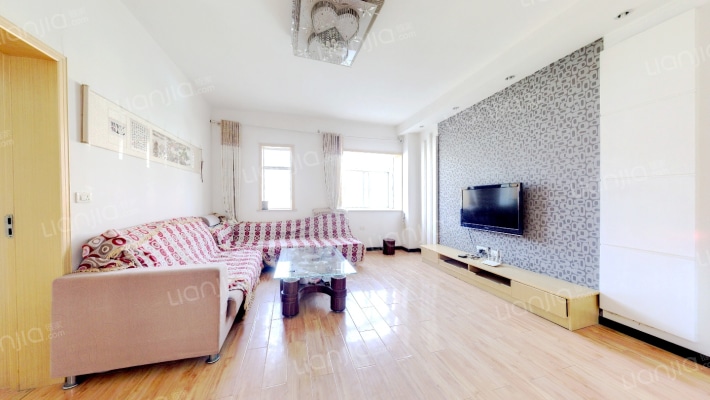 逸情雅阁二手房实景图