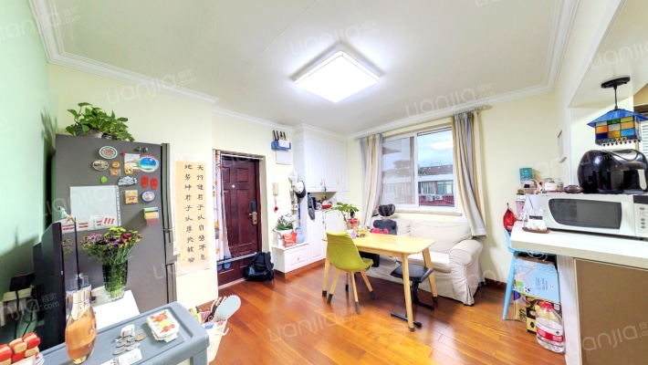 荷三小区二手房实景图