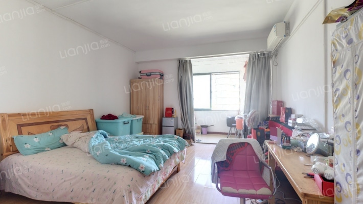 荣泰小区二手房实景图