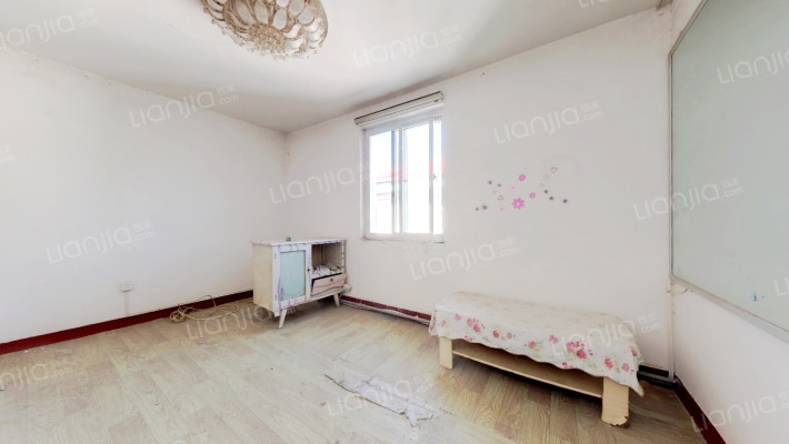 郎茂山四区二手房实景图